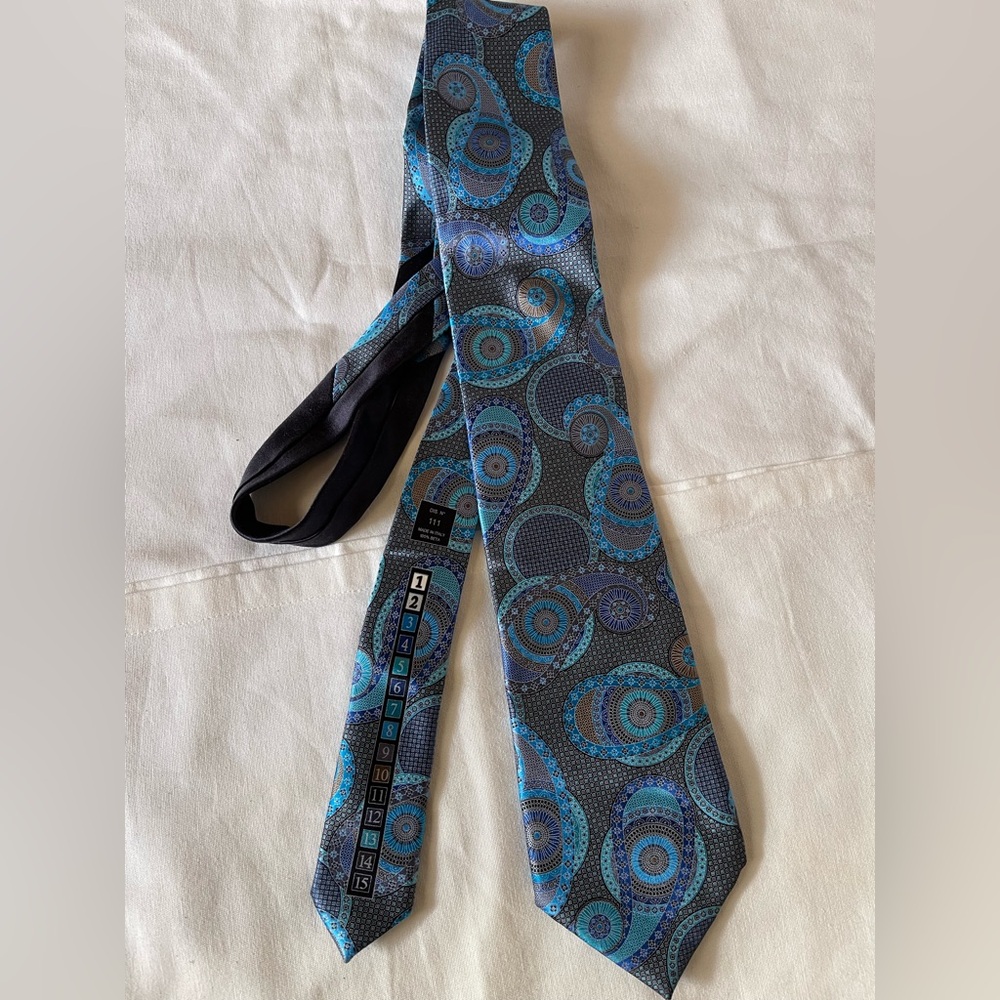 Ermenegildo Zegna luxury  Blue and Gray Paisley Tie designer Men’s - Picture 5 of 5